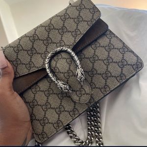 Used AUTHENTIC small gucci bag
